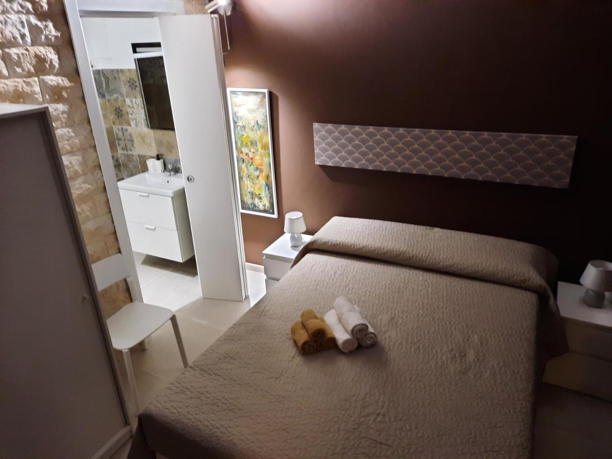 Zia Nenne Holiday Rooms Monopoli Exterior foto